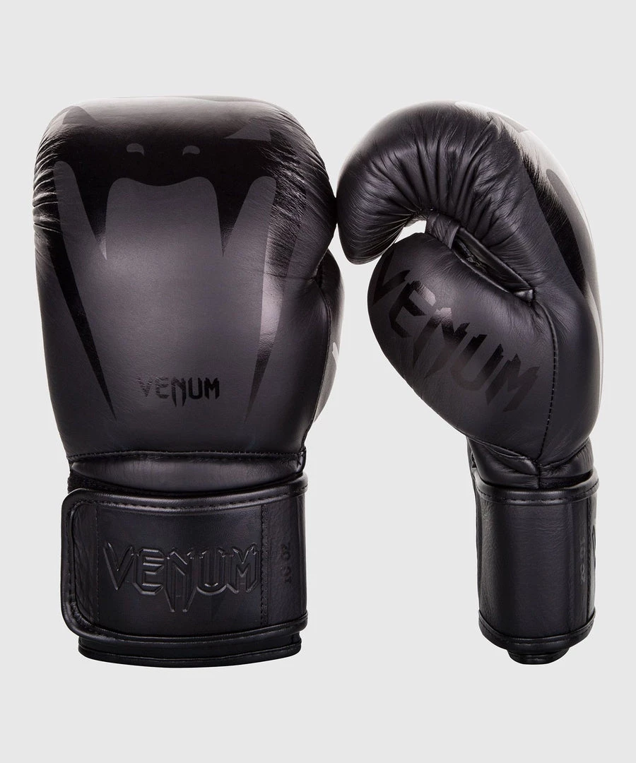 CITY FIGHT SHOP VENUM GIANT 3.0 BOXING GLOVES - NAPPA LEATHER - Black VENUM BOXING GLOVES 3 CITY FIGHT SHOP VENUM GIANT 3.0 BOXING GLOVES - NAPPA LEATHER - Black VENUM BOXING GLOVES