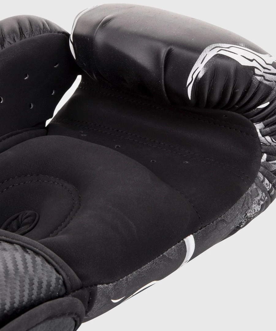 CITY FIGHT SHOP VENUM BOXING GLOVES VENUM DEVIL BOXING GLOVES - White/Black 8 CITY FIGHT SHOP VENUM BOXING GLOVES VENUM DEVIL BOXING GLOVES - White/Black