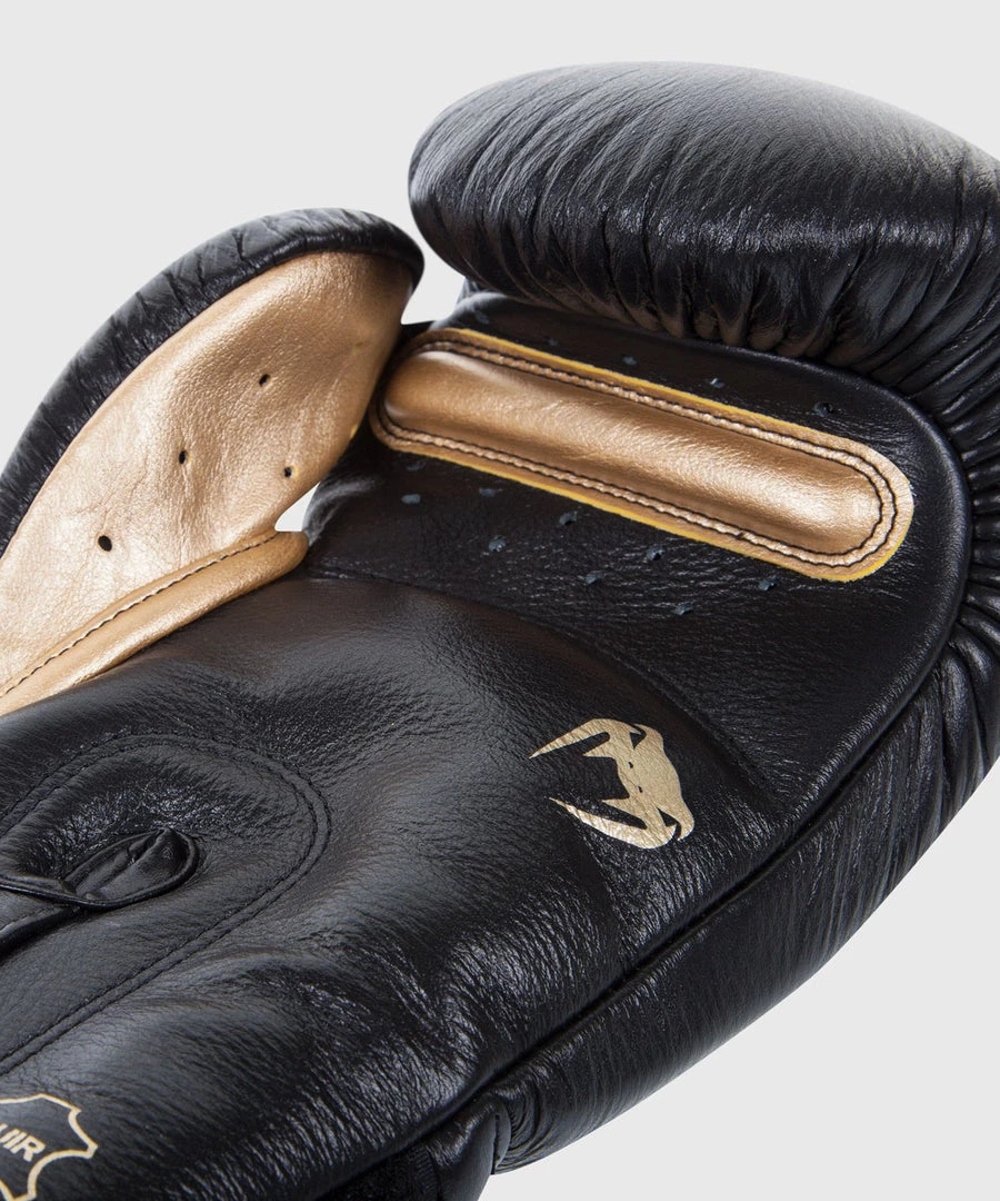 CITY FIGHT SHOP VENUM BOXING GLOVES VENUM GIANT 3.0 BOXING GLOVES - NAPPA LEATHER - Black/Gold 6 CITY FIGHT SHOP VENUM BOXING GLOVES VENUM GIANT 3.0 BOXING GLOVES - NAPPA LEATHER - Black/Gold