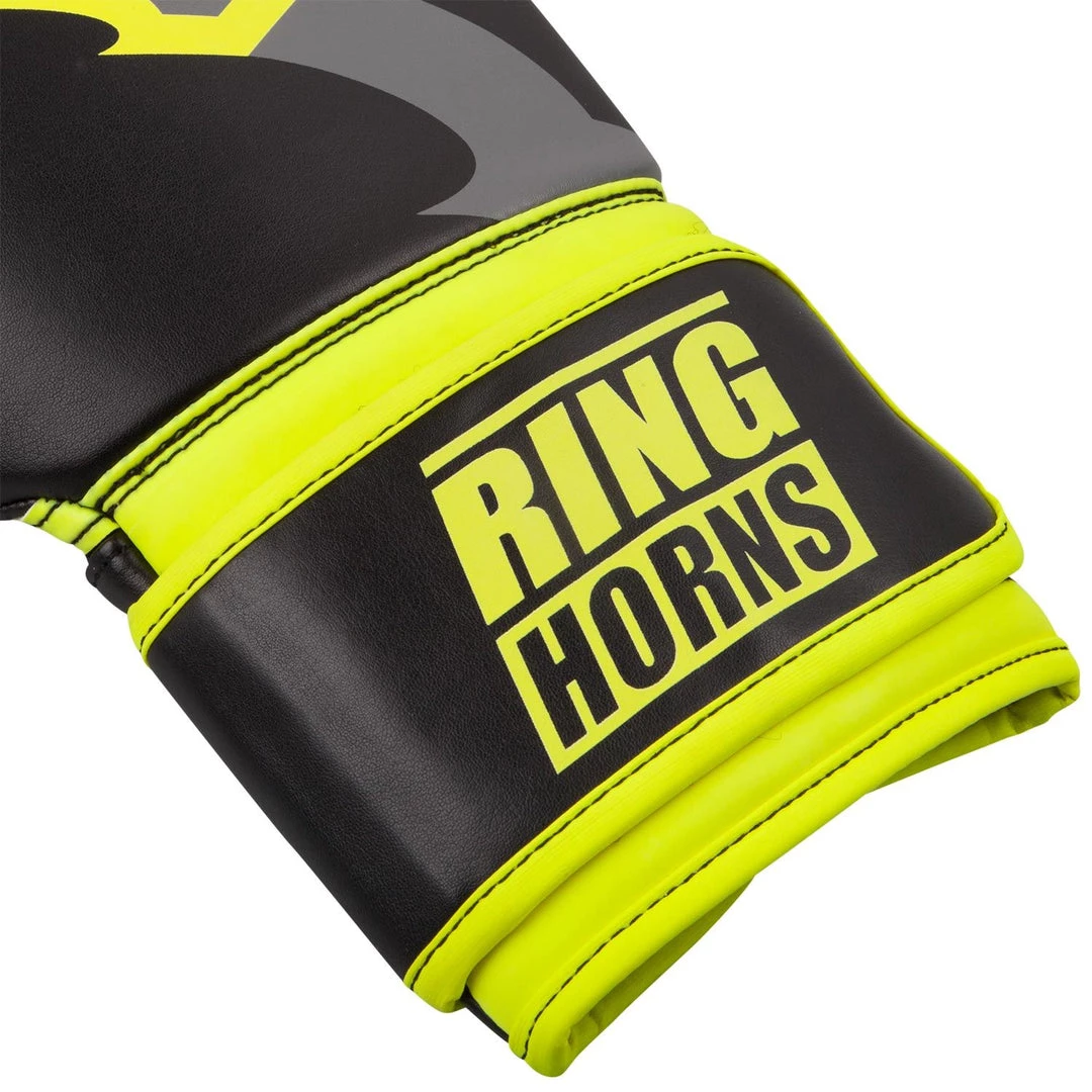 CITY FIGHT SHOP RINGHORNS CHARGER BOXING GLOVES - Black/Neon Yellow RINGHORNS BOXING GLOVES 5 CITY FIGHT SHOP RINGHORNS CHARGER BOXING GLOVES - Black/Neon Yellow RINGHORNS BOXING GLOVES