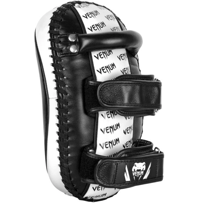 CITY FIGHT SHOP VENUM KICK PADS LEATHER-BLACK/WHT COACHING 5 CITY FIGHT SHOP VENUM KICK PADS LEATHER-BLACK/WHT COACHING