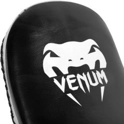 CITY FIGHT SHOP VENUM KICK PADS LEATHER-BLACK/WHT COACHING 11 CITY FIGHT SHOP VENUM KICK PADS LEATHER-BLACK/WHT COACHING