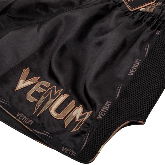 VENUM GIANT MUAY THAI SHORTS - BLACK/FOREST CAMO FIGHT/TRAINING SHORTS 5 VENUM GIANT MUAY THAI SHORTS - BLACK/FOREST CAMO FIGHT/TRAINING SHORTS