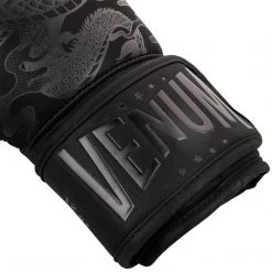 CITY FIGHT SHOP VENUM DRAGON'S FLIGHT BOXING GLOVES - Black/Black